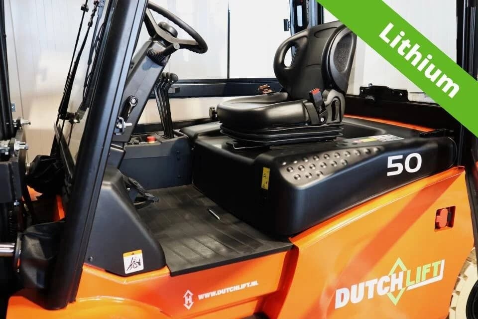 Vebrion altijd vooruit betrouwbare machine heftruck hoogwerker pompwagen stapelaar Dutchlift DL 50-Li 1