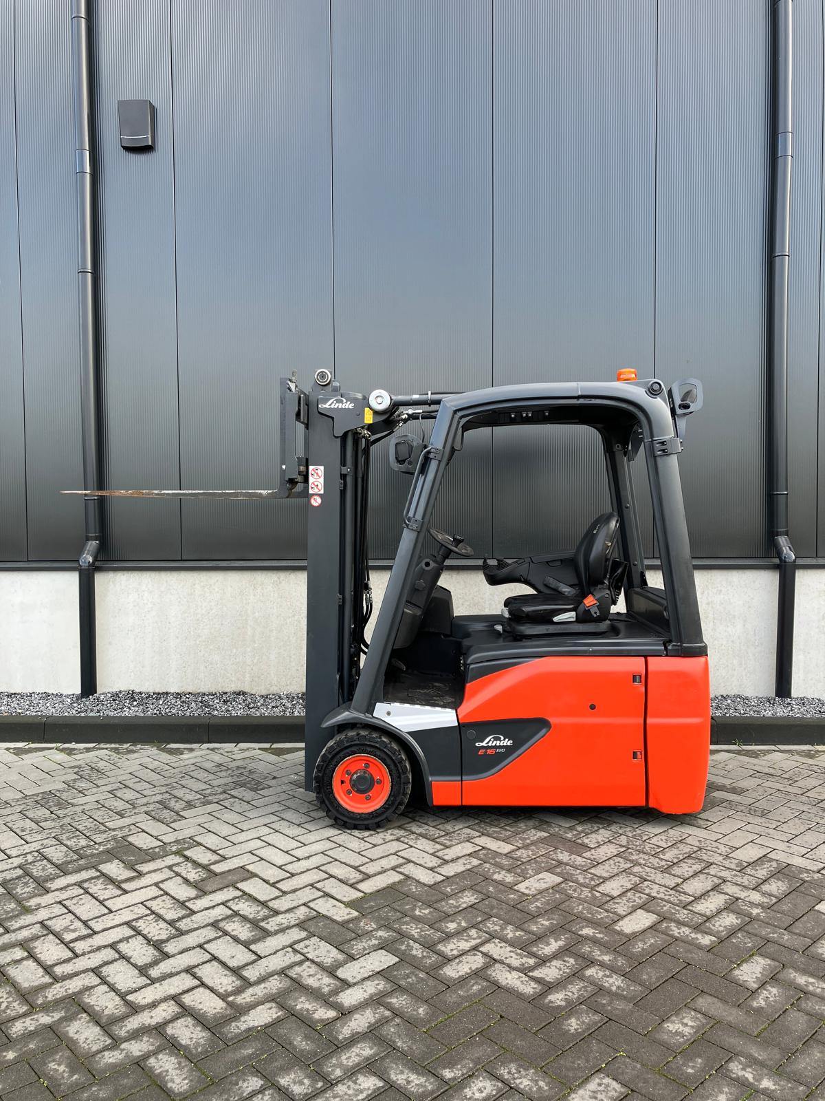 WhatsApp Image 2025-10-28 at 13.18.39 (1)